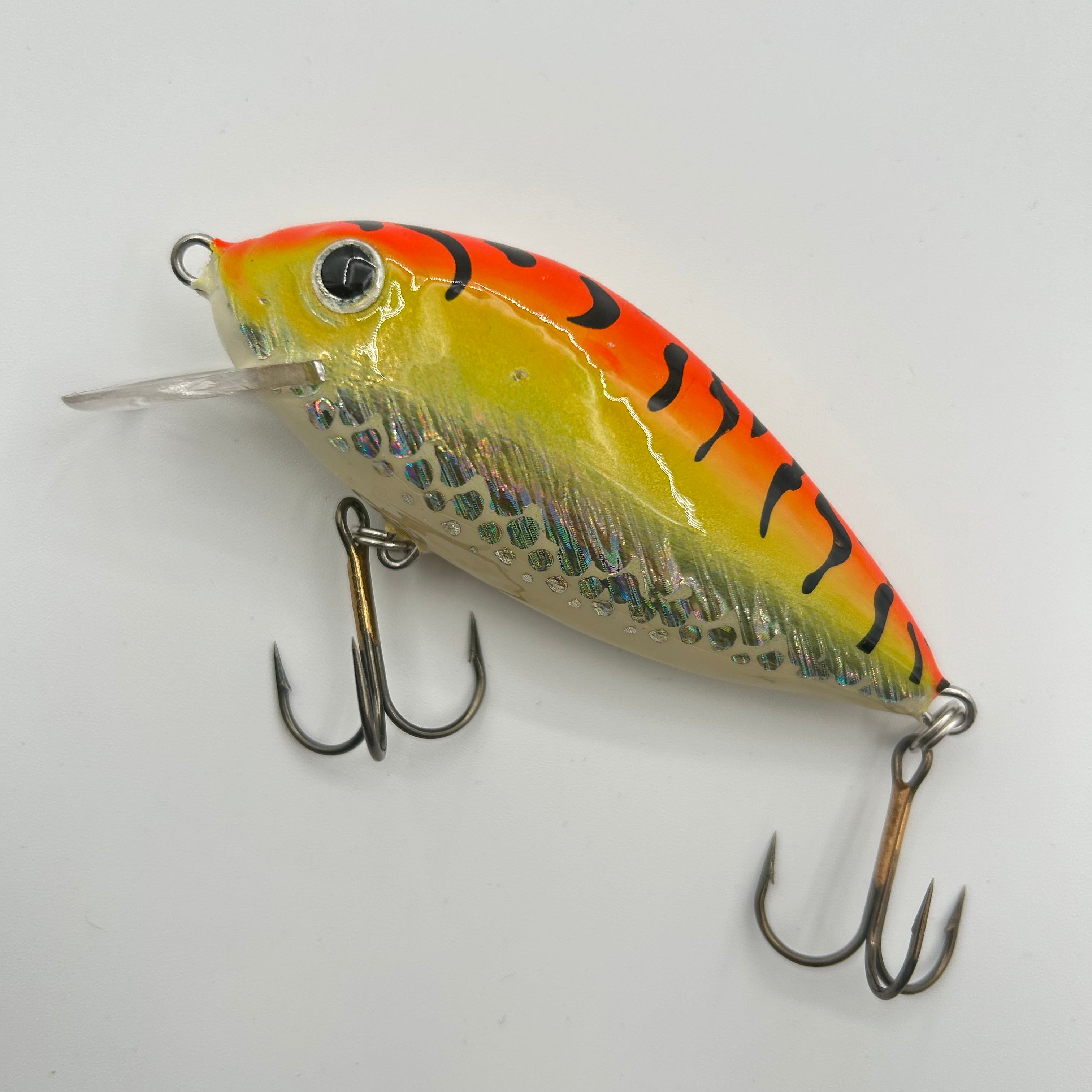 Jaxon Holo Select Tingo F Wobbler / Kunstköder mit Drillingshaken 22g